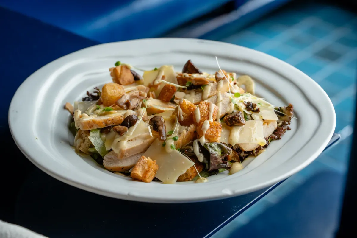 SALADA NOM
